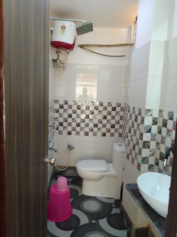 Hotel Rajmahal Tarapith Buitenkant foto
