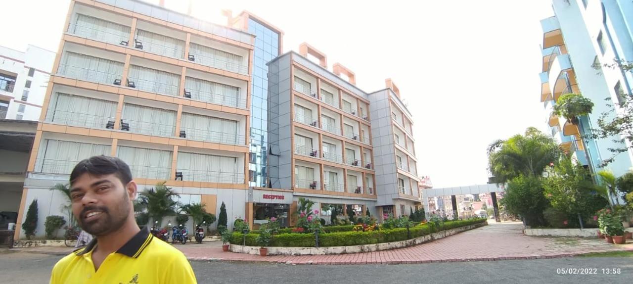 Hotel Rajmahal Tarapith Buitenkant foto